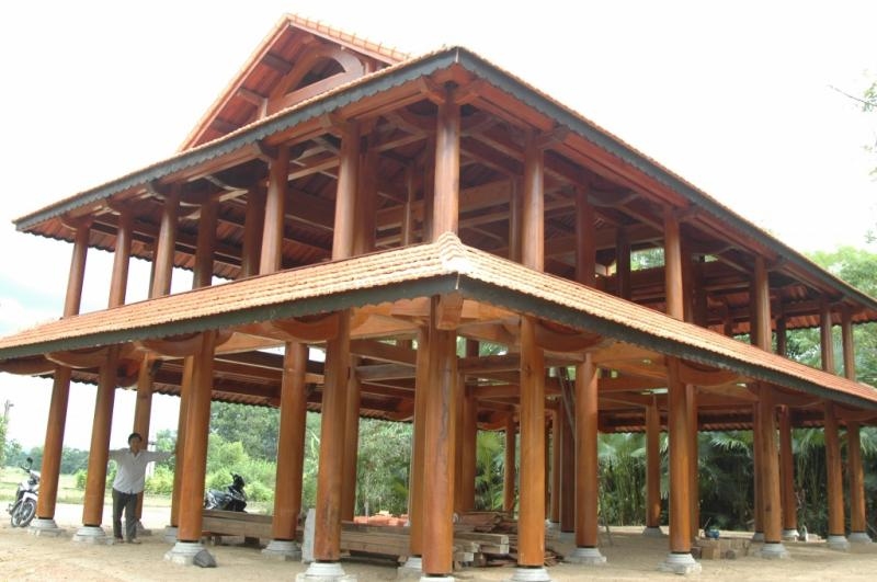 Nhà sàn chảy về xuôi